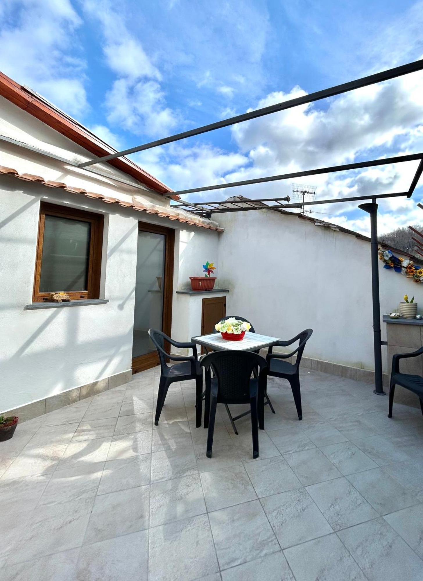 A Un Passo Dagli Dei Bed & Breakfast Pimonte Exterior foto